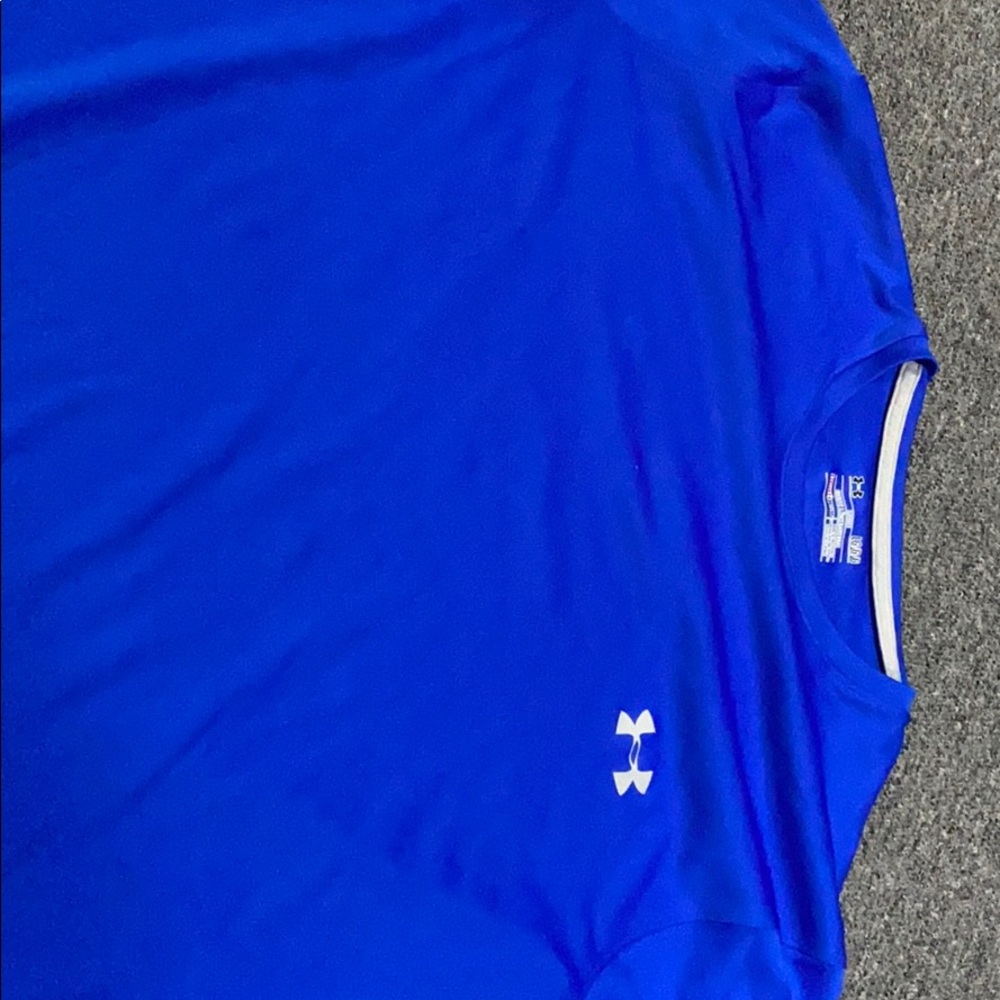 Under Armour loose tee